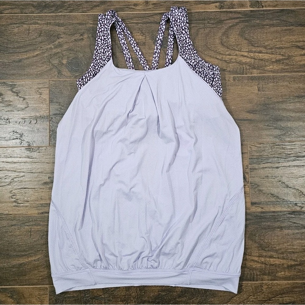 Lululemon Womens 8 Nouveau Limits Tank Top in Miss Mosaic Lilac Athleisure Shirt
